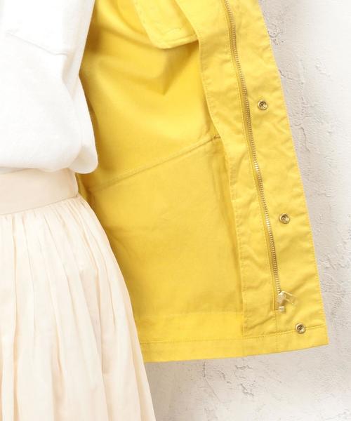 green label relaxing（グリーンレーベルリラクシング）の「CB C 2WAY デッキパーカー ◆（ブルゾン・レディース・ベージュ/ネイビー/イエロー・38/40）」の4枚目の写真