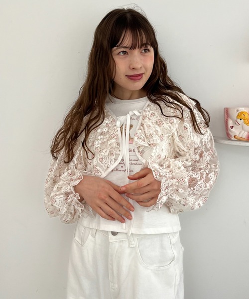 MORE self LOVE(モアセルフラブ)の「レースフリルカーディガン(カーディガン/ボレロ・レディース・ホワイト×ピンク/ピンク/オフホワイト・FREE)」の8枚目の写真