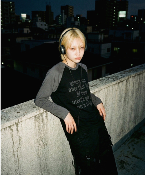 REBRENNER(リブレンナー)の「DTF トリップ レグラン ロングスリーブ ブラックチャコール(Tシャツ/カットソー・レディース・その他・MEDIUM/LARGE/X-LARGE)」の1枚目の写真