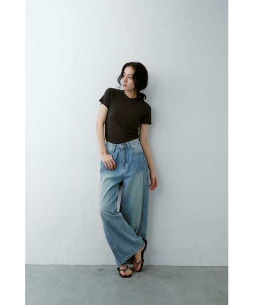 ANF.MUU(アンフムー)の「ラグランスリーブコンパクトTシャツ(Tシャツ/カットソー・レディース・チャコールグレー/ブラウン/ホワイト・FREE)」の5枚目の写真