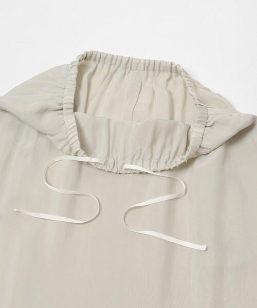 URBAN RESEARCH（アーバンリサーチ）の「キュプラギャザーIラインスカート（スカート・レディース・ライトベージュ/チャコールグレー/ブラック・38/36）」の15枚目の写真