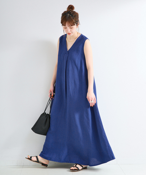 B.C STOCK(ベーセーストック)の「《追加7》手洗い可 / リネンレーヨンスリーブレスワンピース(ワンピース・レディース・ベージュ/コバルトブルー/レッド/ブラウン/ブルー/ブラック・MEDIUM/SMALL)」の22枚目の写真
