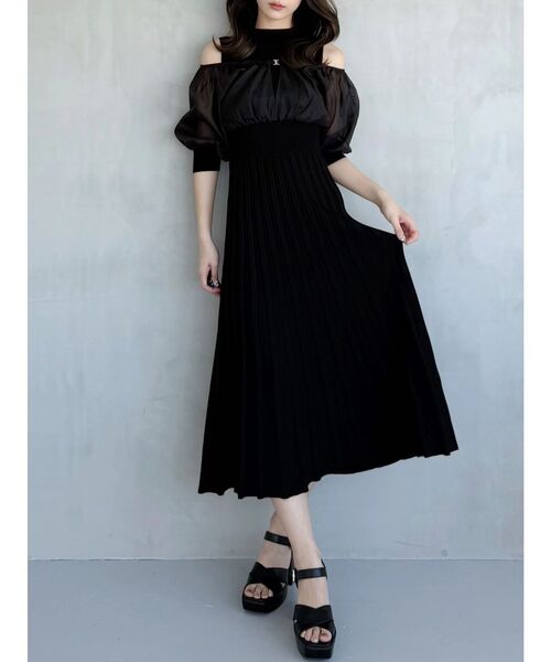 MERCURYDUO（マーキュリーデュオ）の「異素材ドッキングプリーツフレアニットワピース（ワンピース・レディース・ライトグレー/ブラック/アイボリー・MEDIUM/SMALL）」の2枚目の写真