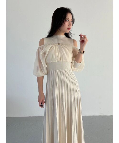 MERCURYDUO（マーキュリーデュオ）の「異素材ドッキングプリーツフレアニットワピース（ワンピース・レディース・ライトグレー/ブラック/アイボリー・MEDIUM/SMALL）」の19枚目の写真