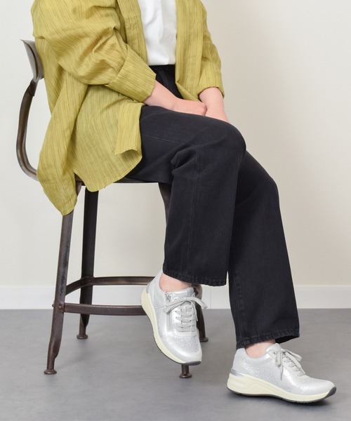 Round About(Bridget Birkin)(ラウンド アバウト)の「【Round About】ラインストーンサイドジップスニーカー(465102)(スニーカー・レディース・ゴールド/シルバー・35/36/37)」の17枚目の写真
