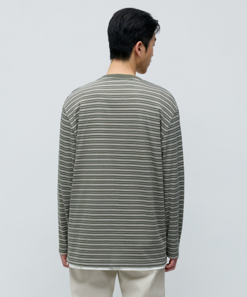 MUSINSA STANDARD（ムシンサスタンダード）の「マルチストライプリラックスド長袖Tシャツ5 [オリーブ]（Tシャツ/カットソー・メンズ・その他・X-LARGE/2XL/3XL/SMALL/MEDIUM/LARGE）」の3枚目の写真