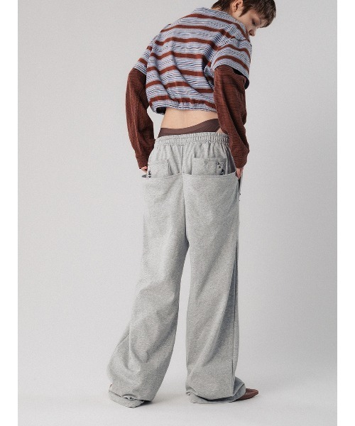 ELCHELE（エルチェレ）の「FRENCH TERRY STUDS PANTS（スウェットパンツ・レディース・ヘザーグレー/ブラック・38/36）」の5枚目の写真