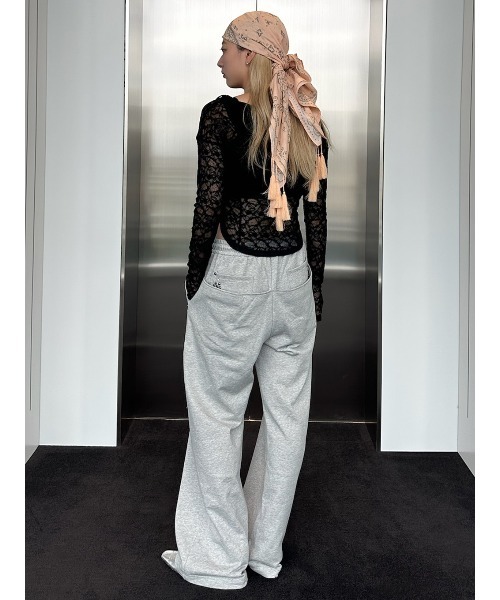 ELCHELE（エルチェレ）の「FRENCH TERRY STUDS PANTS（スウェットパンツ・レディース・ヘザーグレー/ブラック・38/36）」の18枚目の写真