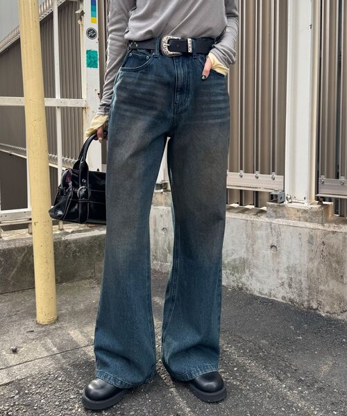 CIAOPANIC(チャオパニック)の「ヴィンテージライクセミフレアデニムパンツ(デニムパンツ・レディース・インディゴブルー/グレー/サックスブルー・LARGE/MEDIUM)」の3枚目の写真