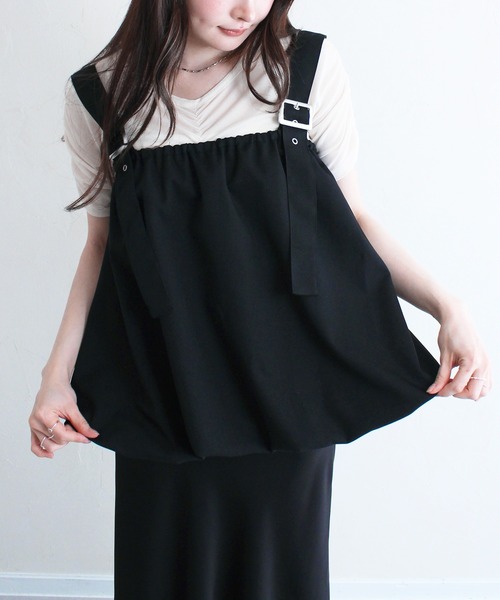 Reurie'(レウリィ)の「【ZOZO限定】ナイロンバルーンキャミ / ビスチェ タンクトップ レイヤード 重ね着 大人カジュアル シンプル 韓国 モノトーン(チュニック・レディース・グレイッシュベージュ/ブラック/チャコールグレー・FREE)」の10枚目の写真