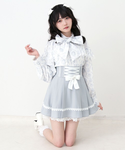 DearMyLove(ディアマイラブ)の「レースアップリボンプリーツスカート(スカート・レディース・ブラック/ブルーグレー・3L/LARGE/MEDIUM)」の4枚目の写真