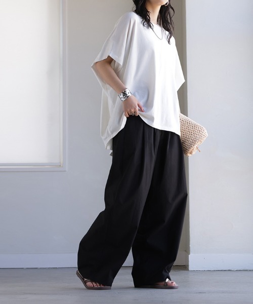 HUG.U(ハグユー)の「ワイドタックバレルパンツ(その他パンツ・レディース・ブラック/アッシュブラウン/ダークグレー/ベージュ・トール丈/レギュラー丈)」の8枚目の写真