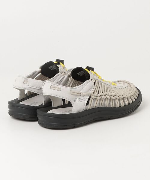 KEEN(キーン)の「UNEEK / ユニーク / メンズ スニーカーサンダル(サンダル・メンズ・ライトグレー・30cm/25cm/25.5cm/26cm/26.5cm/27cm/27.5cm/28cm/28.5cm/29cm)」の2枚目の写真