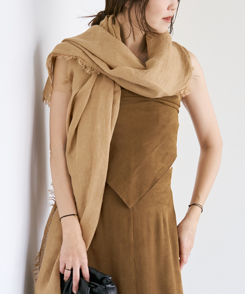plage（プラージュ）の「suede mini ストール（バンダナ/スカーフ・レディース・キャメル・FREE）」の5枚目の写真