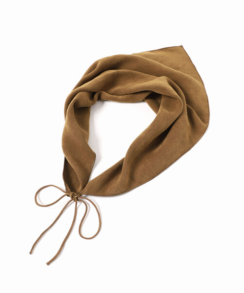 plage（プラージュ）の「suede mini ストール（バンダナ/スカーフ・レディース・キャメル・FREE）」の9枚目の写真