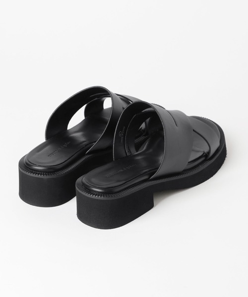 mysty woman（ミスティウーマン）の「クロスベルトサンダル 659924（サンダル・レディース・ブラック・LARGE/MEDIUM）」の5枚目の写真