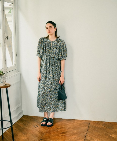 mysty woman(ミスティウーマン)の「クロスベルトサンダル 659924(サンダル・レディース・ブラック・LARGE/MEDIUM)」の13枚目の写真