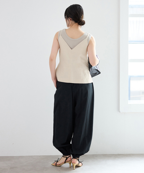 IENA(イエナ)の「《セットアップ対応》ウォッシャブル リネン混シェイプジレ(ベスト・レディース・ブラック/ベージュ・FREE)」の17枚目の写真