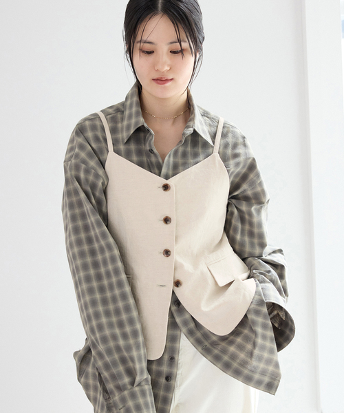 IENA(イエナ)の「《セットアップ対応》ウォッシャブル リネン混シェイプジレ(ベスト・レディース・ブラック/ベージュ・FREE)」の19枚目の写真
