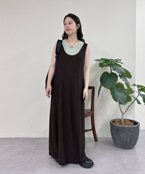 Kastane（カスタネ）の「【eguchi企画/2サイズ展開/低身長サイズあり】カットワンピース&タンクSET（ワンピース・レディース・ブラック/ブラウン・0/1）」の4枚目の写真