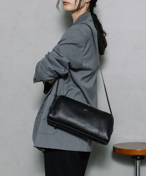 Beau're(ヴュレ)の「【BEAURE】スリム ロング ショルダーB-26147(ショルダーバッグ・レディース・シルバー/ベージュ/ブラック・FREE)」の22枚目の写真