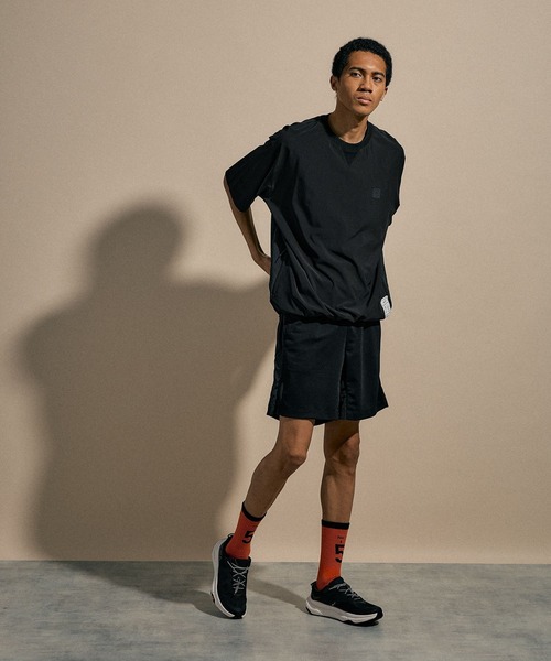 NUMERALS（ヌメラルズ）の「[NUMERALS]PANEL CREW NECK T-SHIRT（Tシャツ/カットソー・メンズ・カーキ/ブラック・LARGE/MEDIUM）」の6枚目の写真