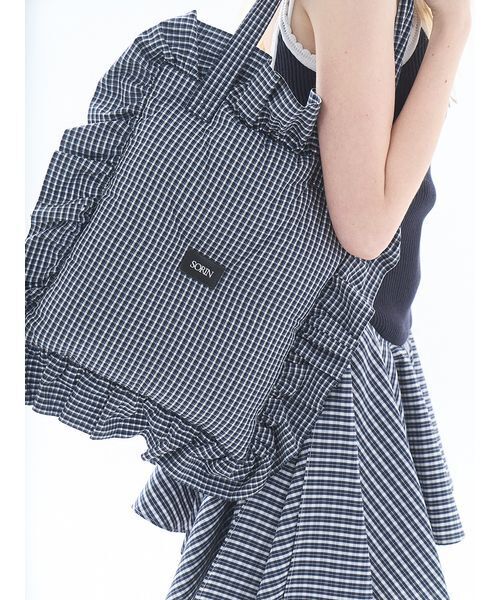SORIN(ソリン )の「Pillow Tote Bag/ピロー トートバッグ(トートバッグ・レディース・チェック/サックスブルー/ブラック/ホワイト/ピンク・F)」の5枚目の写真