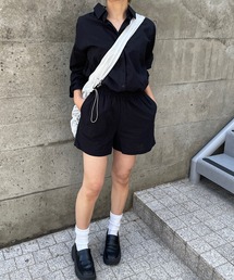 長袖シャツ×ショートパンツ セットアップ