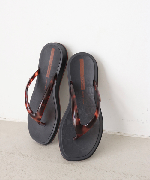 IPANEMA(イパネマ)の「IPANEMA/イパネマ GLOW TRENDY(サンダル・レディース・ブラック・24.5cm/24cm/23cm)」の3枚目の写真