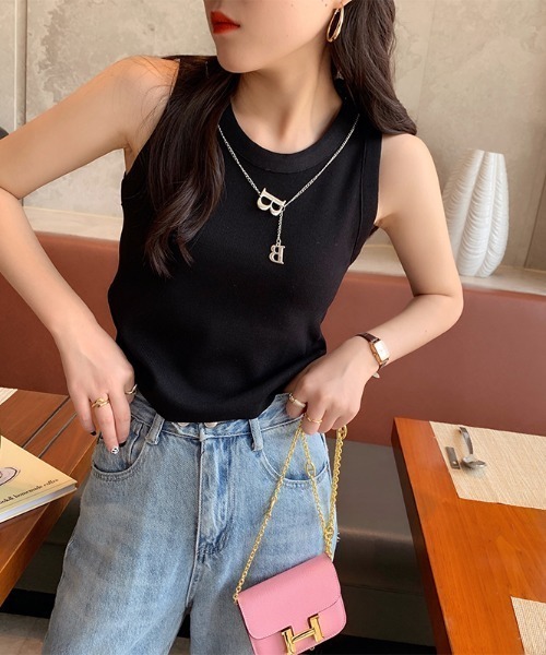 LUCPY(ラクピー)の「ボーダーノースリーブリブニットトップス(ニット/セーター・レディース・アイボリー/ホワイト×ブラック/ブラック/グリーン/ブラック×ホワイト/ホワイト・FREE)」の1枚目の写真