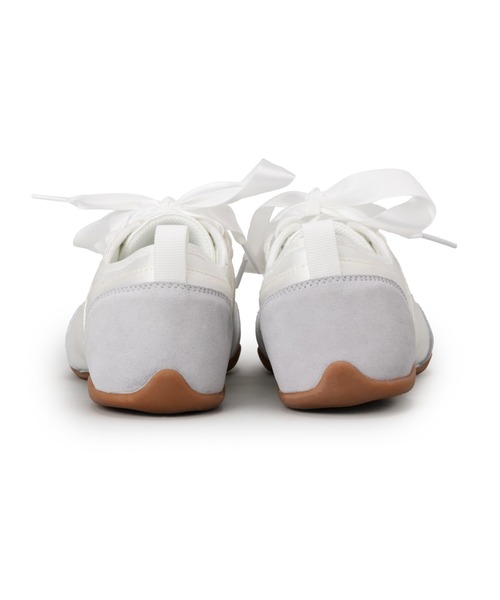 FILA（フィラ）の「FILA BALLET（スニーカー・レディース・ホワイト・26.0cm/25.5cm/25.0cm/24.5cm/24.0cm/23.5cm/23.0cm）」の6枚目の写真
