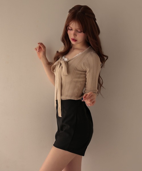 M DOLLY(エムドリー)の「V cut elina short pants/Vカットエリナショートパンツ(その他パンツ・レディース・ブラック/ベージュ・XS/M/S)」の7枚目の写真