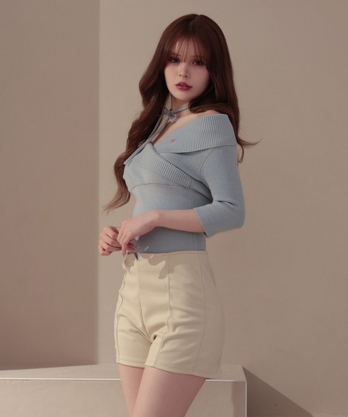 M DOLLY(エムドリー)の「V cut elina short pants/Vカットエリナショートパンツ(その他パンツ・レディース・ブラック/ベージュ・XS/M/S)」の13枚目の写真