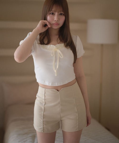 M DOLLY(エムドリー)の「V cut elina short pants/Vカットエリナショートパンツ(その他パンツ・レディース・ブラック/ベージュ・XS/M/S)」の15枚目の写真