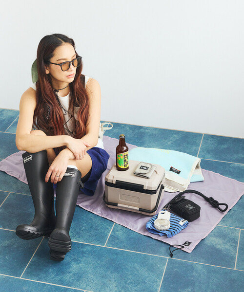 FREAK'S STORE(フリークスストア)の「FREAK'S STORE for BEACH & FES 保冷剤付きHARD COOLER 5L(アウトドアグッズ・レディース・ベージュ・ONE SIZE)」の4枚目の写真