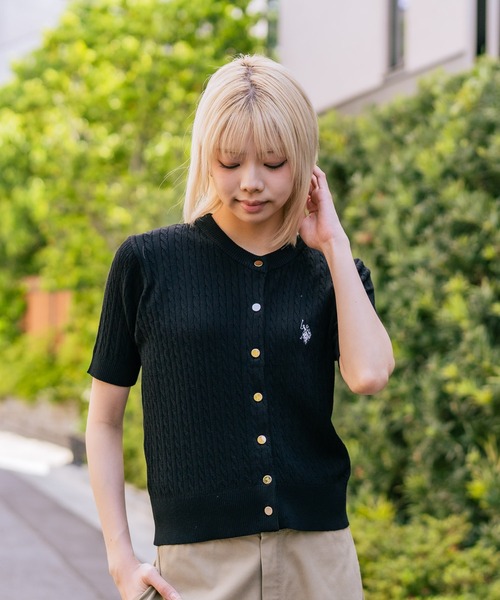 U.S. POLO ASSN.(ユーエスポロアッスン)の「【U.S. POLO ASSN./ユーエスポロアッスン】【1枚で着れる 半袖カーディガン】ケーブル編み 半袖カーディガン ワンポイントロゴ刺繍 きれいめ オフィス 通勤 冷房対策 トラッド 韓国ファッション(カーディガン/ボレロ・レディース・ネイビー/ホワイト/レッド/ブラック/チャコールグレー・MEDIUM/LARGE)」の20枚目の写真
