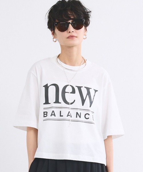 BARNYARDSTORM(バンヤードストーム)の「【New Balance】ニューバランス / クルーTシャツ(Tシャツ/カットソー・レディース・ホワイト/スカイブルー・1/2)」の1枚目の写真