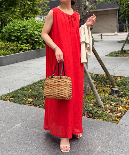 Jena espace merveilleux(ジェナ エスパスメルヴェイユ)の「【着てないぐらい軽い!?】2WAYリボンシアーワンピース(ワンピース・レディース・ライトグレー/グリーン/レッド/ブラック・FREE)」の13枚目の写真