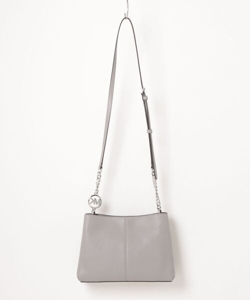 MICHAEL KORS(マイケルコース)の「SM TRPL CPTMT XBODY(ショルダーバッグ・レディース・グレー系・FREE)」の2枚目の写真