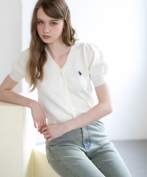 U.S. POLO ASSN.(ユーエスポロアッスン)の「【U.S. POLO ASSN.】clear 別注 パフスリーブ半袖コンパクトニットカーディガン(ニット/セーター・レディース・イエロー系その他/アイボリー/ネイビー・F)」の2枚目の写真