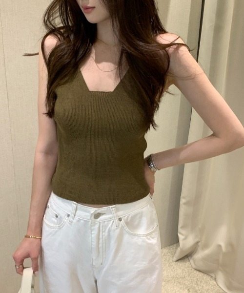 FAVORITO(ファヴォリート)の「ニットベストトップス(タンクトップ・レディース・カーキ/ブラック/ベージュ・F)」の15枚目の写真