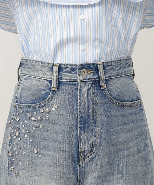 AND COUTURE(アンドクチュール)の「ビジューデニムワイドパンツ(デニムパンツ・レディース・ブルー/ブラック・SMALL/MEDIUM/LARGE)」の14枚目の写真