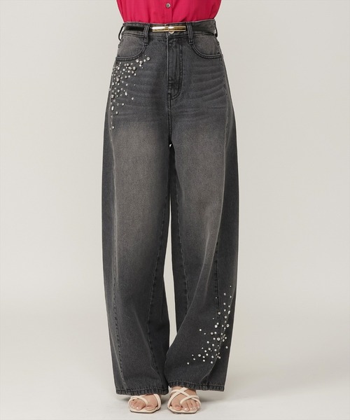 AND COUTURE(アンドクチュール)の「ビジューデニムワイドパンツ(デニムパンツ・レディース・ブルー/ブラック・SMALL/MEDIUM/LARGE)」の4枚目の写真