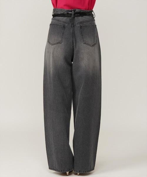 AND COUTURE(アンドクチュール)の「ビジューデニムワイドパンツ(デニムパンツ・レディース・ブルー/ブラック・SMALL/MEDIUM/LARGE)」の6枚目の写真