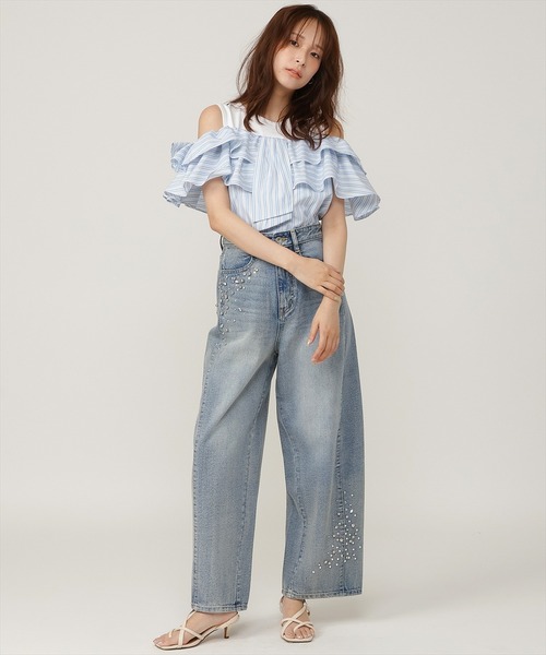 AND COUTURE(アンドクチュール)の「ビジューデニムワイドパンツ(デニムパンツ・レディース・ブルー/ブラック・SMALL/MEDIUM/LARGE)」の21枚目の写真