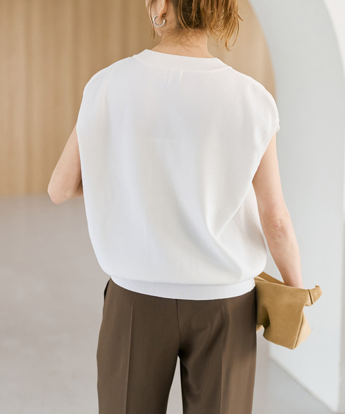 Spick & Span（スピックアンドスパン）の「《WEB限定 / 追加》パールボタンウォッシャブルニットベスト（ベスト・レディース・ホワイト/ブラウン/ブラック・FREE）」の19枚目の写真