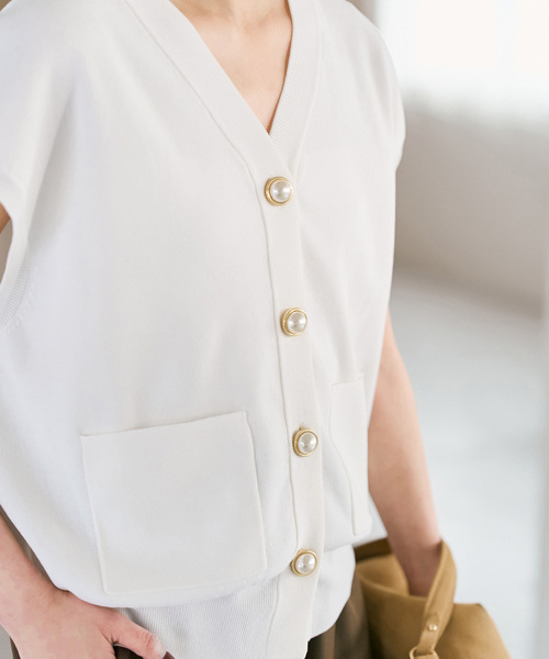 Spick & Span（スピックアンドスパン）の「《WEB限定 / 追加》パールボタンウォッシャブルニットベスト（ベスト・レディース・ホワイト/ブラウン/ブラック・FREE）」の20枚目の写真