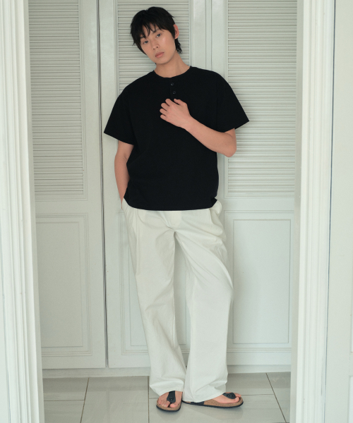 WEDNESDAY OASIS(ウェンズデーオアシス)の「ヴィンテージウォッシュハーフTシャツ_3COLOR(WCB6TP01)(Tシャツ/カットソー・メンズ・ブラック/チャコール/アイボリー・MEDIUM/LARGE/X-LARGE)」の5枚目の写真