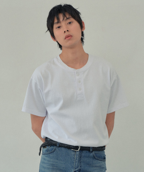WEDNESDAY OASIS(ウェンズデーオアシス)の「ヴィンテージウォッシュハーフTシャツ_3COLOR(WCB6TP01)(Tシャツ/カットソー・メンズ・ブラック/チャコール/アイボリー・MEDIUM/LARGE/X-LARGE)」の8枚目の写真