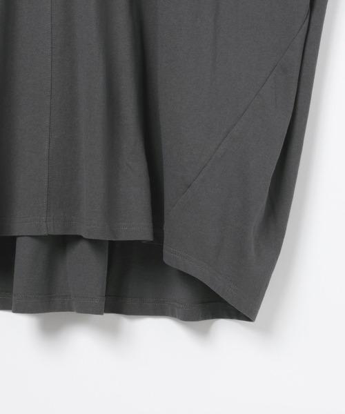 LEPSIM（レプシィム）の「バックギャザーチュニック　742571（Tシャツ/カットソー・レディース・オフホワイト/ブラック/イエロー/チャコールグレー・FREE）」の11枚目の写真